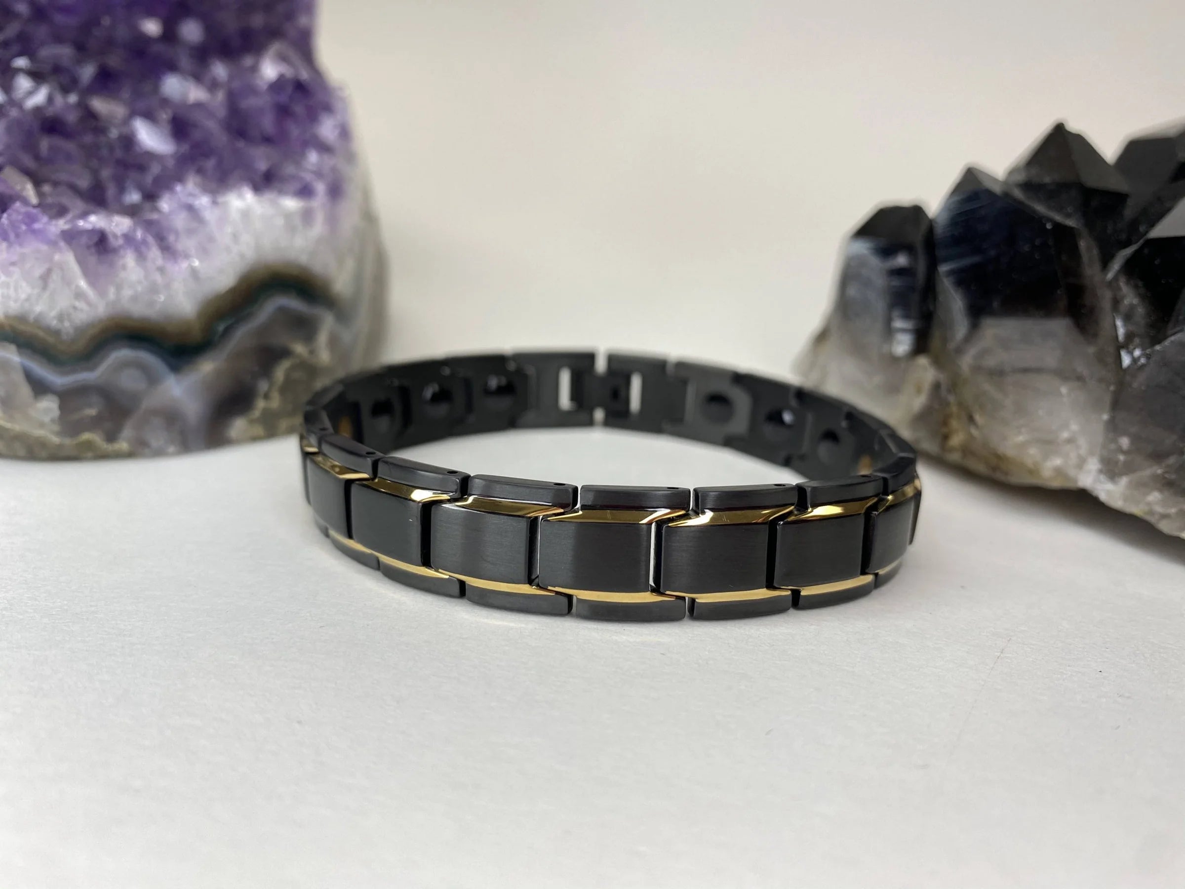 Superhuman Balance - Elegant Black & Gold